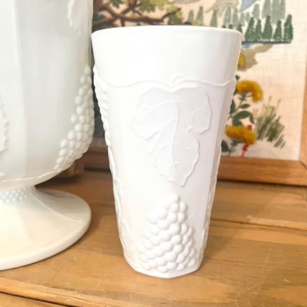 Vintage Milk Glass Harvest Grape Pitcher And 2 Glasses Set - Picture 3 of 8